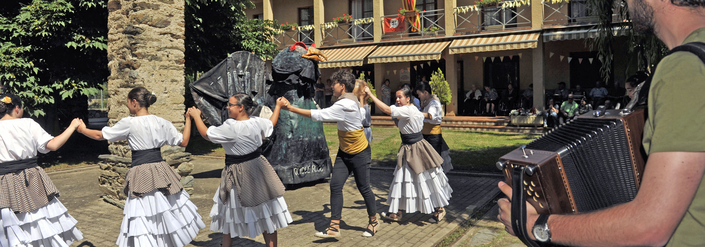 Més dansa i més contemporània en un Dansàneu que incentiva la producció - DANSÀNEU - FESTIVAL DE CULTURES DEL PIRINEU